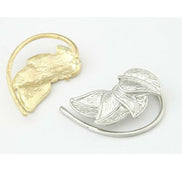 Ear cuff med blade