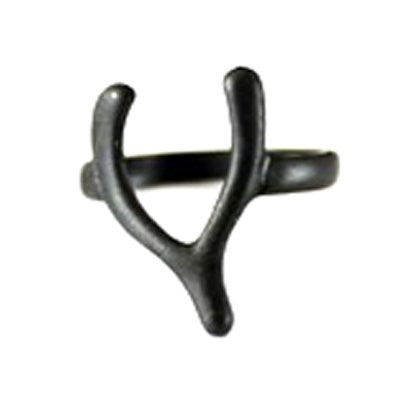 Wishbone fingerring