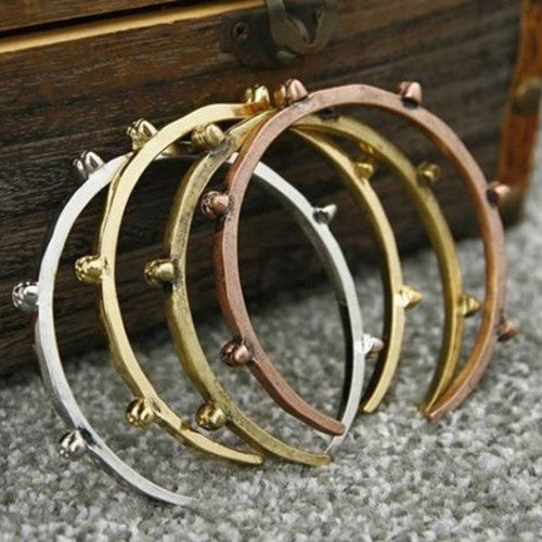Multi skull armbånd