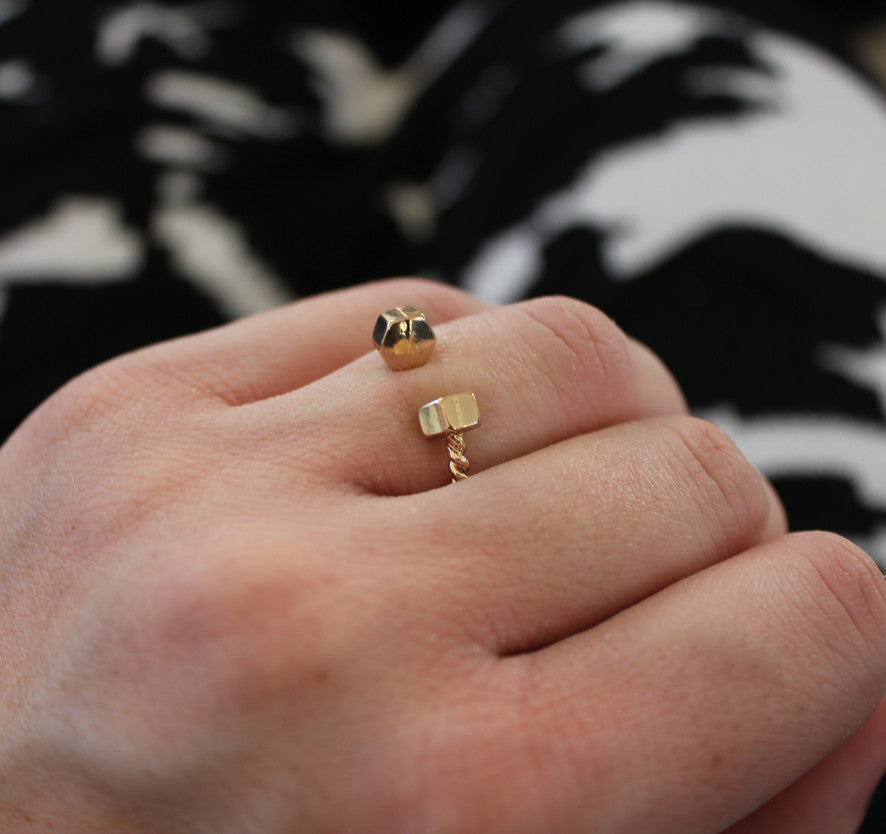 Guld Møtrik twist ring